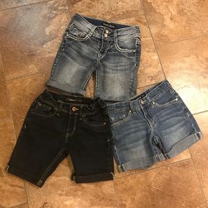 Set of size 7 shorts